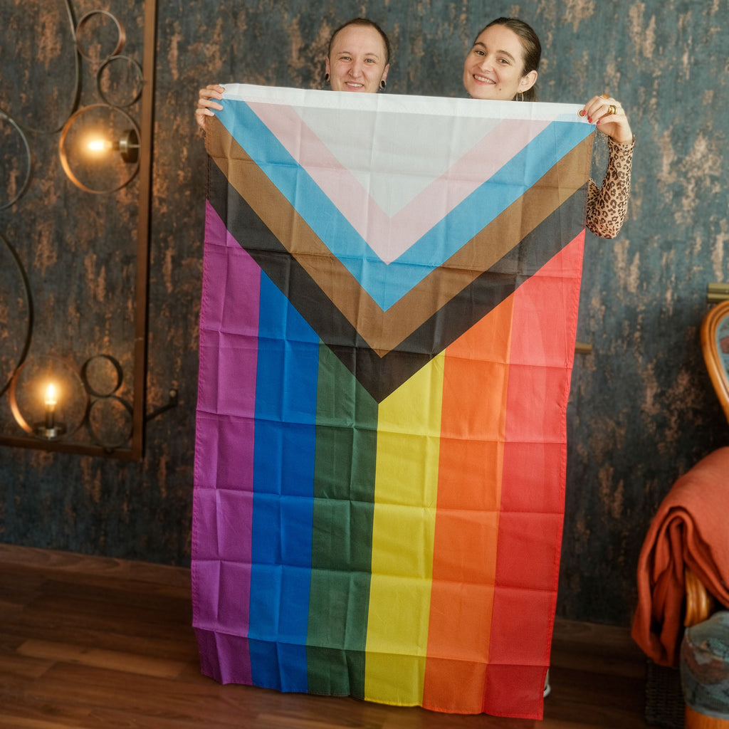 Progress Pride Flagge – 90×150 cm Stofffahne mit Ösen für CSD & Festival